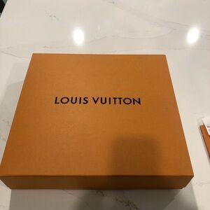 Basically New Authentic LV Crossbody